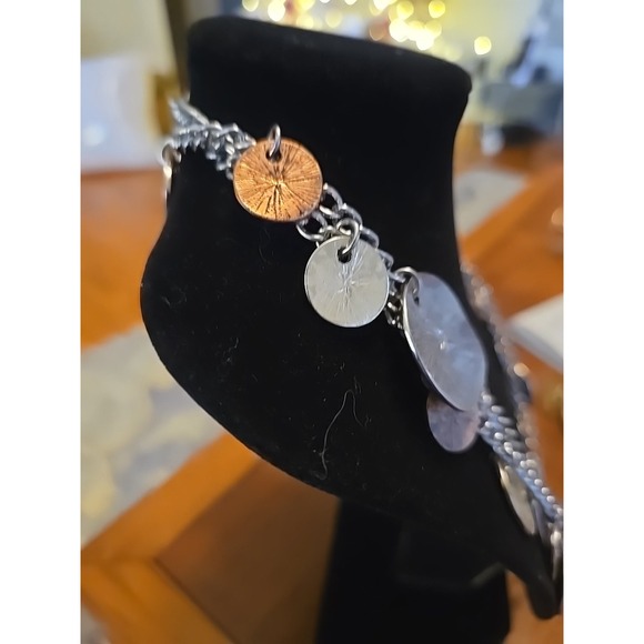 Nine West Coin Disc Necklace Multi-Tone Hammered Silvertone Link Chain - Picture 5 of 6